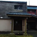 4 Pers Avec Piscine A Super-besse - Fr-1-814-183