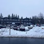 4 Pers Avec Piscine A Super-besse - Fr-1-814-183