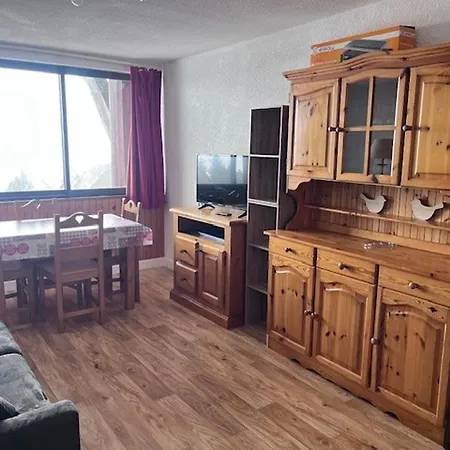 4 Pers Avec Piscine A Super-besse - Fr-1-814-183 * Super Besse