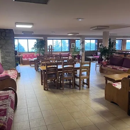 Apartment 4 Pers Avec Piscine A Super-besse - Fr-1-814-183 *