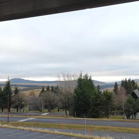 Apartamento 4 Pers Avec Piscine A Super-besse - Fr-1-814-183